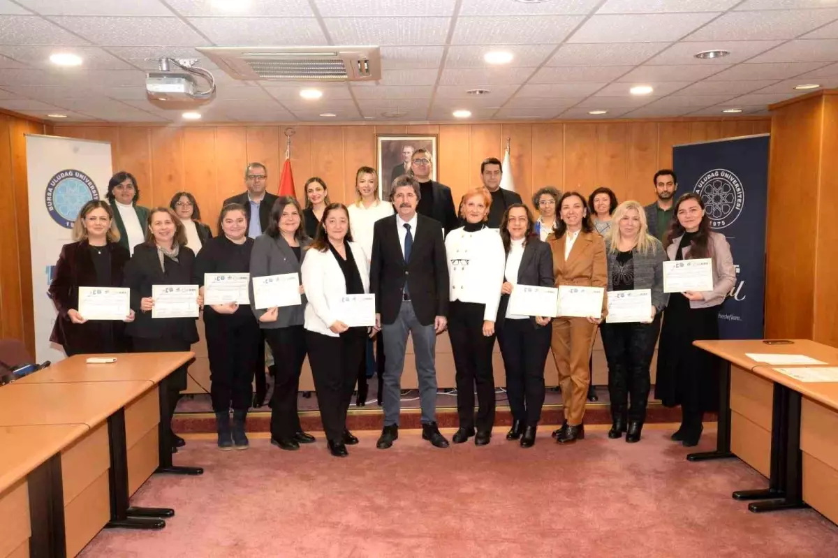 BUÜ’de Ufuk Avrupa Projesi Yazma Eğitimi Sertifikaları Verildi