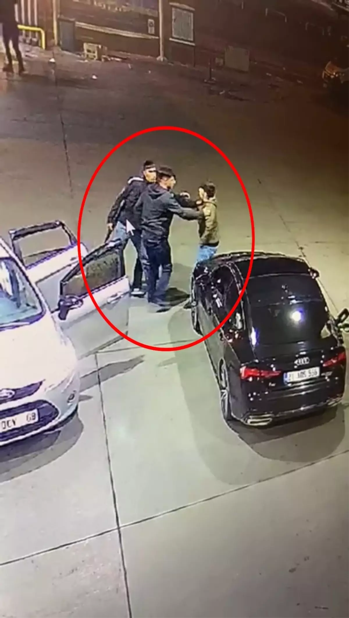 Diyarbakır’da Akaryakıt İstasyonunda Kaçırma Olayı