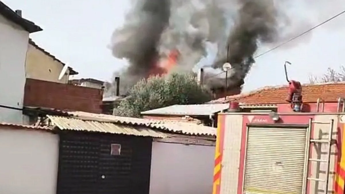 Manisa’da tek katlı ev cayır cayır yandı: 3 yaşındaki çocuk feci şekilde can verdi!
